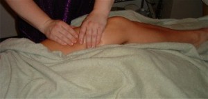 Leg Massage-Enjoy discounted massage and spa treatments